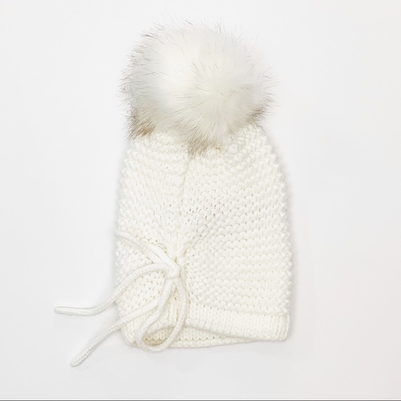 JUICY COUTURE Winter White Hat Faux Fur Pom Pom - Picture 3 of 6
